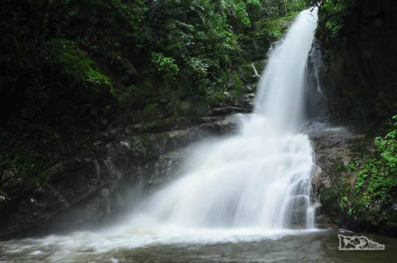 O Salto do Saci, em meio à Mata Atlântica na região de Antonina, litoral do Paraná